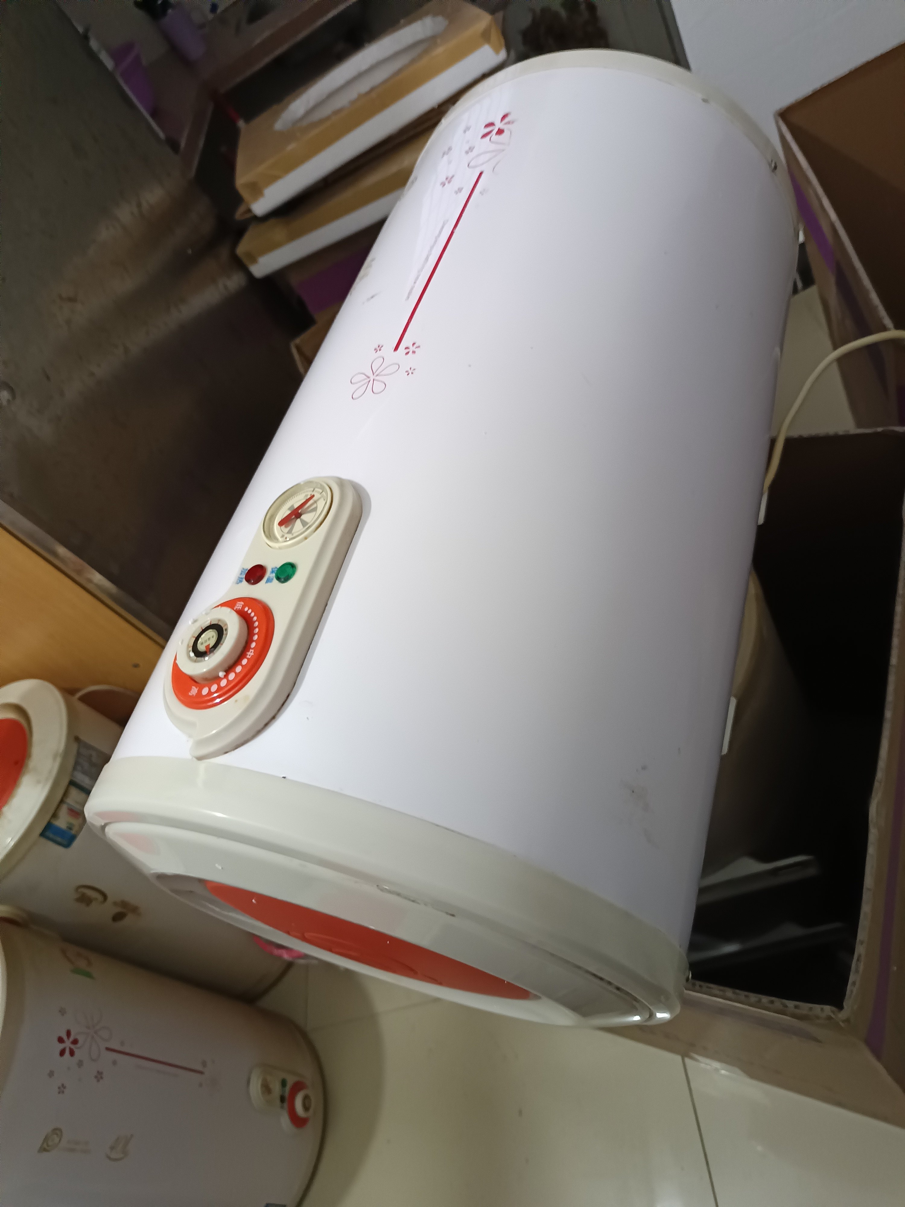 二手家电热水器八成新正常使用